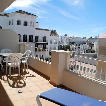 Plaza Apartment *